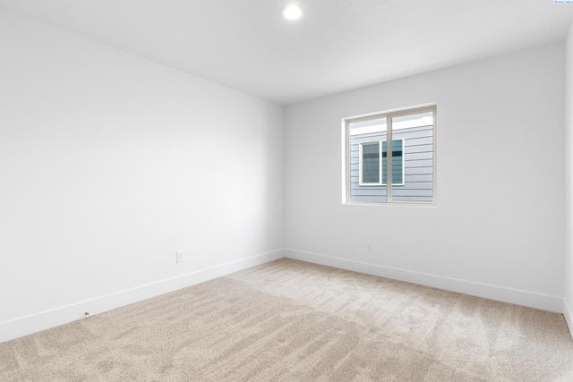 7518 Grapevine Ct, West Richland, WA 99353