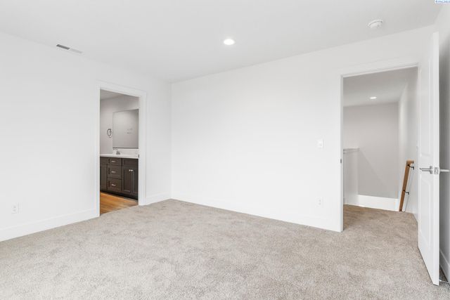 7518 Grapevine Ct, West Richland, WA 99353