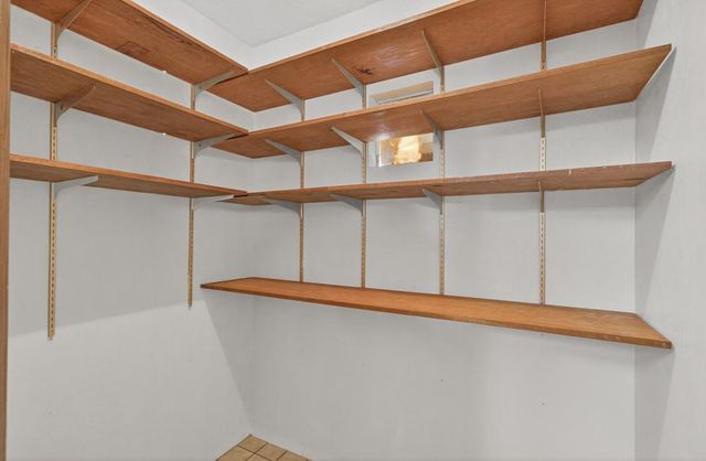 760 Orange St, Yuba City, CA 95991