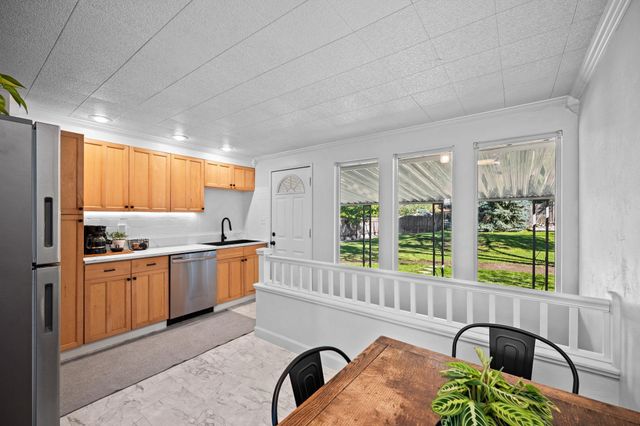 6020 N Douglas Dr, Spokane, WA 99205