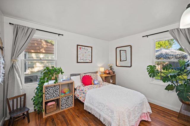 6020 N Douglas Dr, Spokane, WA 99205