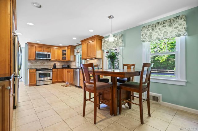 453 Smith Ridge Road, South Salem, NY 10590