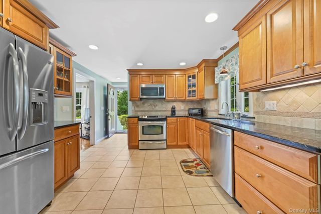 453 Smith Ridge Road, South Salem, NY 10590