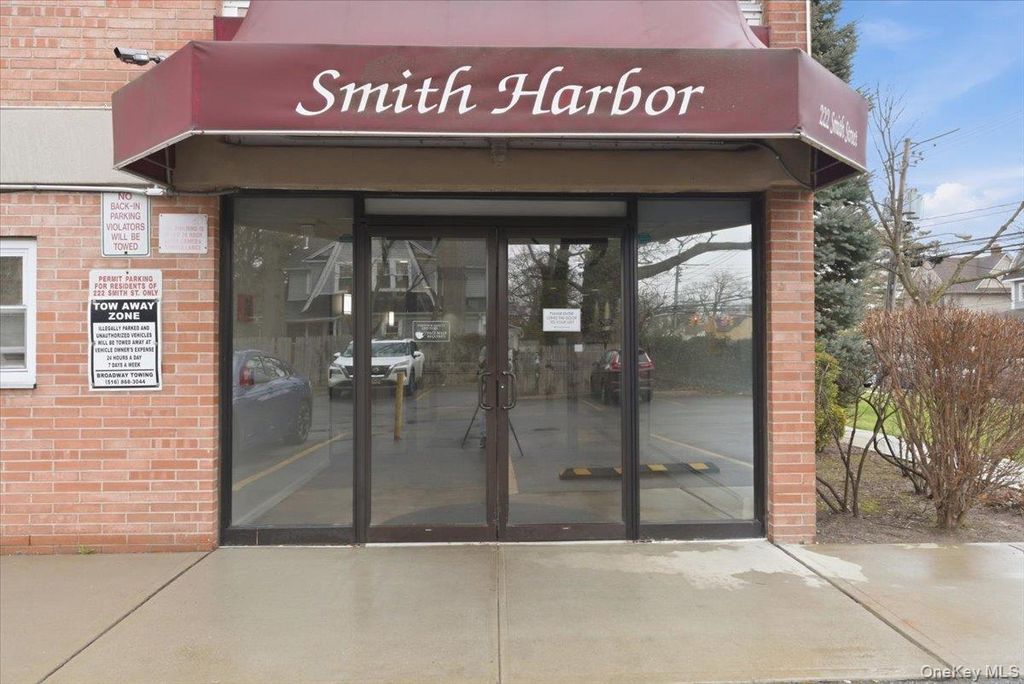 222 Smith Street 2E, Freeport, NY 11520 — photo 2