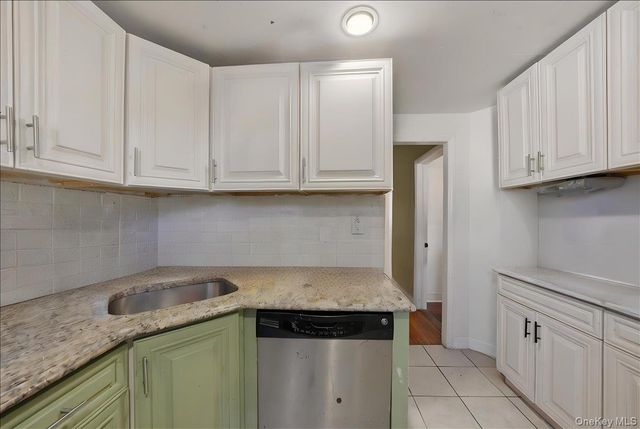 460 S 1st Avenue, Mount Vernon, NY 10550