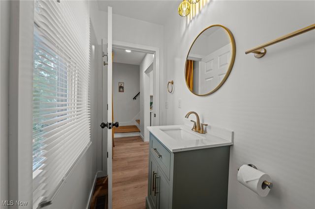 2276 W 41st Street, Cleveland, OH 44113