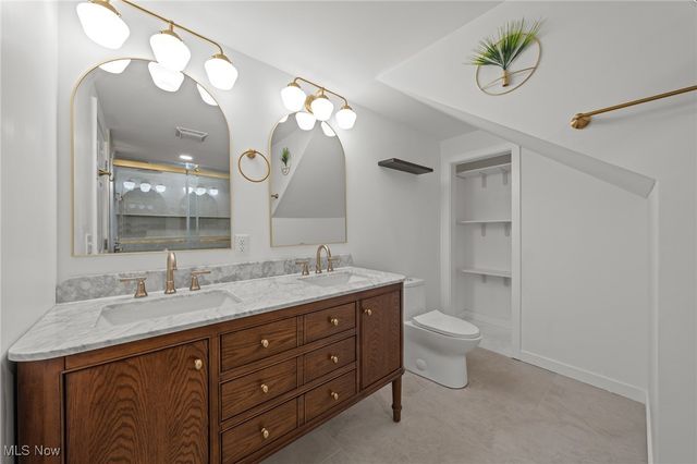 2276 W 41st Street, Cleveland, OH 44113