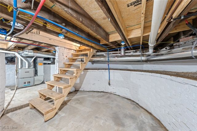 2276 W 41st Street, Cleveland, OH 44113