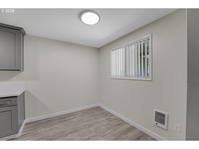 1829 Ne 23rd Ct, Hillsboro, OR 97124