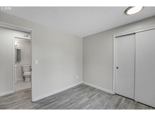 1829 Ne 23rd Ct, Hillsboro, OR 97124
