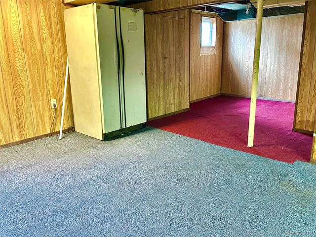 2135 Rome Avenue, Warren, MI 48091