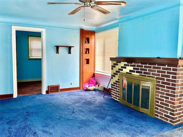 2135 Rome Avenue, Warren, MI 48091