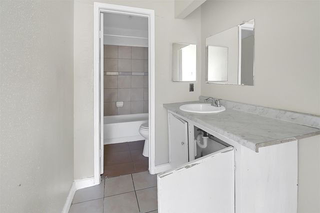 5313 Gayla Lane, Baytown, TX 77521