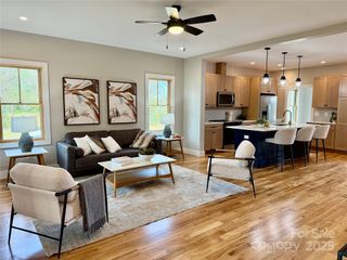 296 Gallimore Road, Brevard, NC 28712