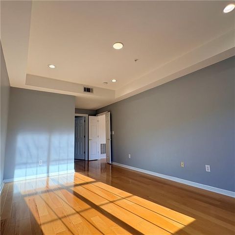 3275 Lenox Road NE 412, Atlanta, GA 30324