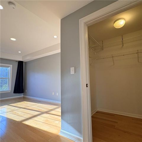 3275 Lenox Road NE 412, Atlanta, GA 30324