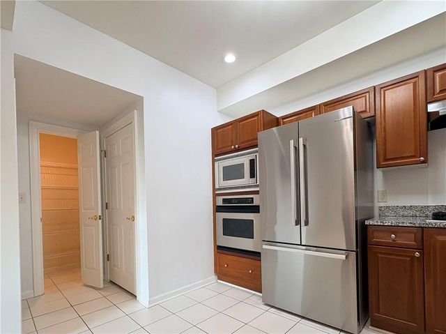 3275 Lenox Road NE 412, Atlanta, GA 30324