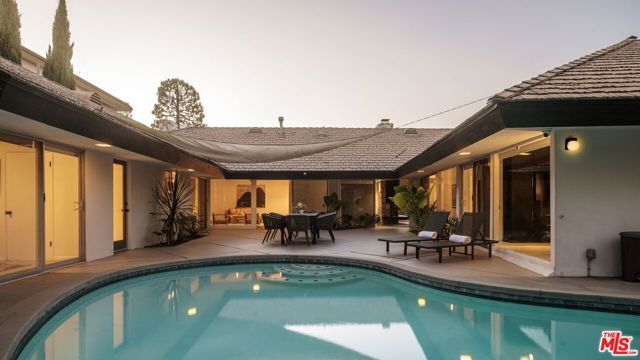 4280 Mount Vernon Drive, View Park, CA 90008