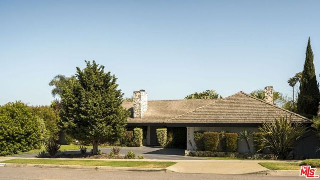 4280 Mount Vernon Drive, View Park, CA 90008