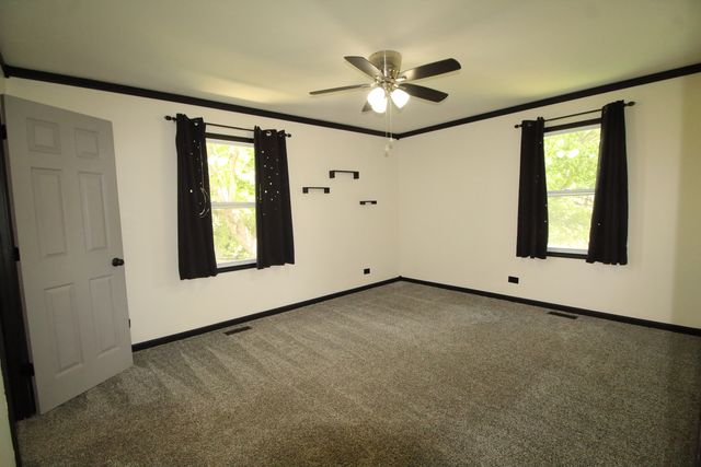 33970 Rebecca Road, Kingston, IL 60145