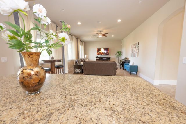 3205 Lexington Avenue, Clovis, CA 93619