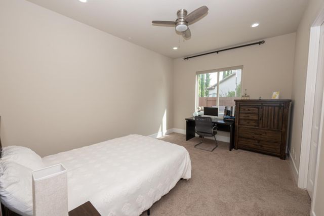 3205 Lexington Avenue, Clovis, CA 93619