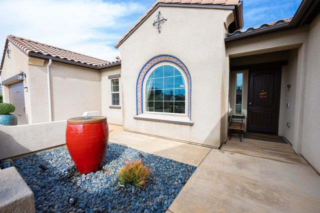 3205 Lexington Avenue, Clovis, CA 93619