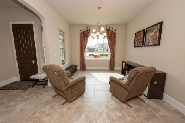 3205 Lexington Avenue, Clovis, CA 93619