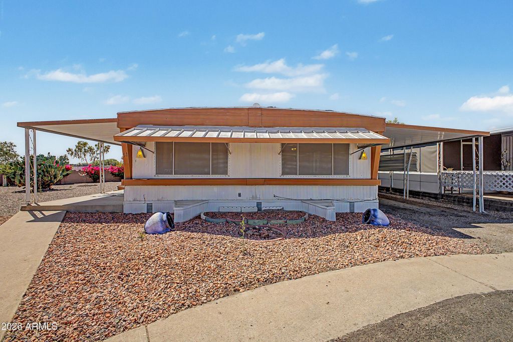 Image 1 of property listing at 10701 N 99TH Avenue 51, Peoria, AZ 85345