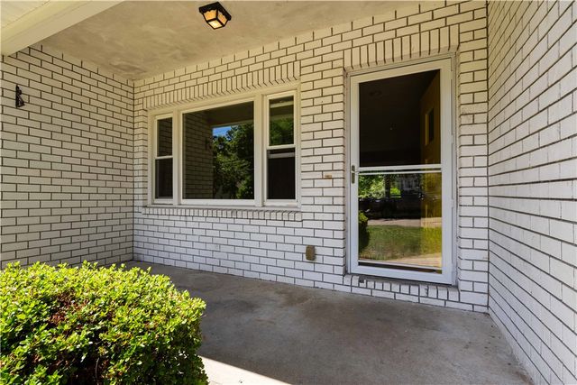 278 Greenend Avenue, Middletown, RI 02842