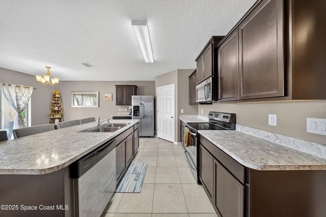 131 Alamere Drive SW, Palm Bay, FL 32908