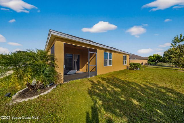 131 Alamere Drive SW, Palm Bay, FL 32908