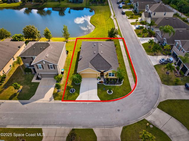 131 Alamere Drive SW, Palm Bay, FL 32908