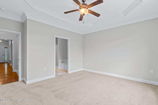 3211 Brittany Pointe Ln, Louisville, KY 40220