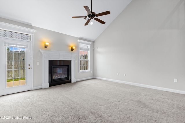3211 Brittany Pointe Ln, Louisville, KY 40220