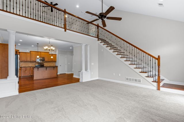 3211 Brittany Pointe Ln, Louisville, KY 40220