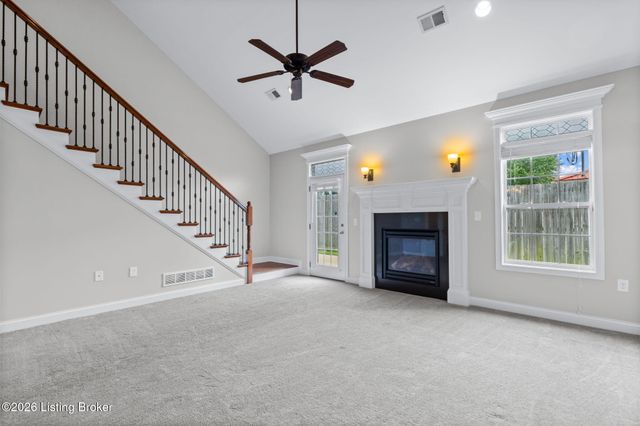 3211 Brittany Pointe Ln, Louisville, KY 40220