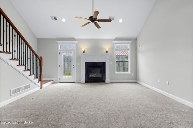 3211 Brittany Pointe Ln, Louisville, KY 40220
