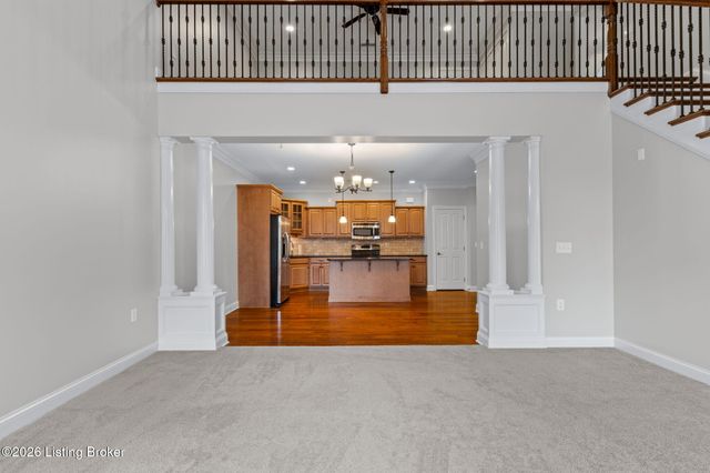 3211 Brittany Pointe Ln, Louisville, KY 40220