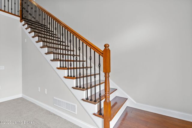 3211 Brittany Pointe Ln, Louisville, KY 40220