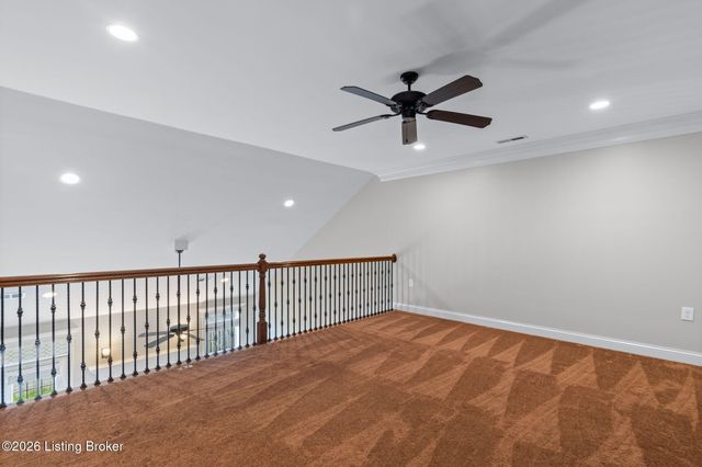 3211 Brittany Pointe Ln, Louisville, KY 40220