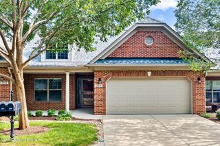 3211 Brittany Pointe Ln, Louisville, KY 40220