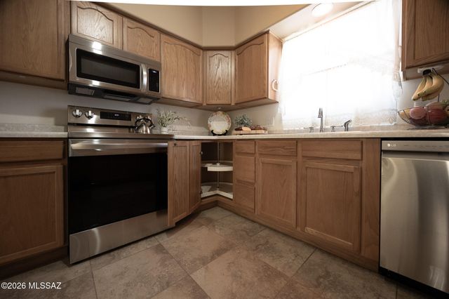 232 S Clubhouse Lane, Sierra Vista, AZ 85635