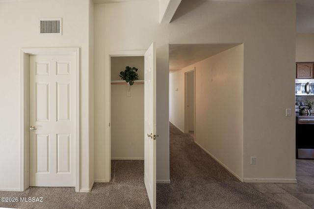 232 S Clubhouse Lane, Sierra Vista, AZ 85635