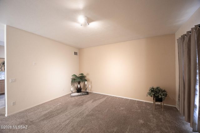 232 S Clubhouse Lane, Sierra Vista, AZ 85635