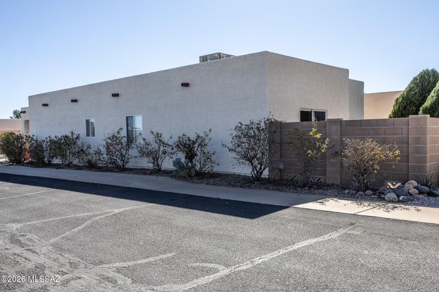 232 S Clubhouse Lane, Sierra Vista, AZ 85635