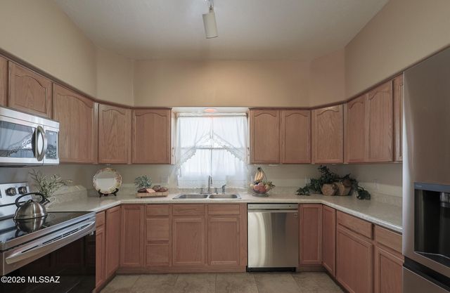 232 S Clubhouse Lane, Sierra Vista, AZ 85635