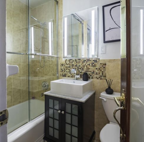 16420 Highland Ave Apt 7T, New York City, NY 11432