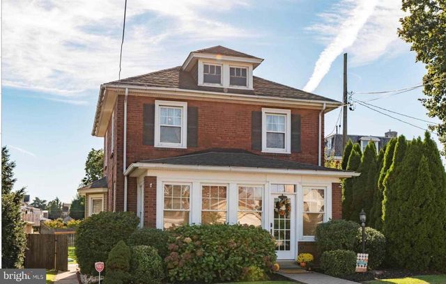 15 E 11TH AVE, Conshohocken, PA 19428