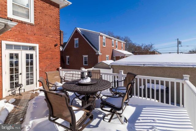 15 E 11TH AVE, Conshohocken, PA 19428